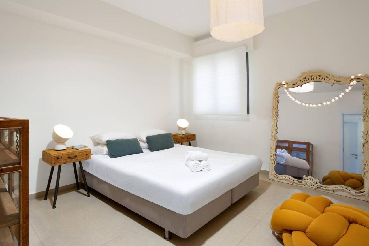 Apartment Sophisticated 3br Penthouse In Jaffa's Market Tel Aviv